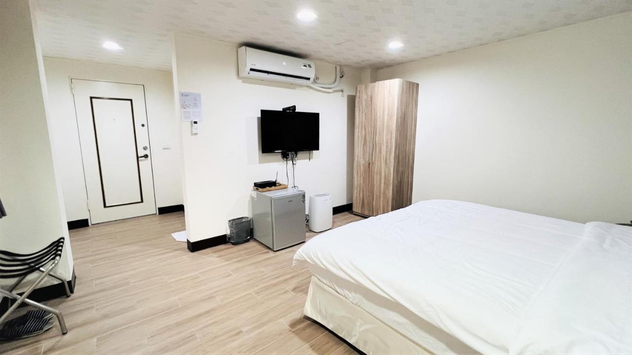 Apartamento Shining House Tainan Exterior foto